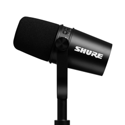 Shure MV7K XLR/USB Broadcast / Podcast Microphone Bundle